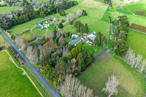 Photo of property in 96 Alfredton Road, Eketahuna, 4900