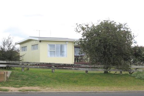Photo of property in 132 Achilles Avenue, Whangamata, 3620
