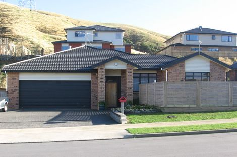 Photo of property in 73 Amesbury Drive, Churton Park, Wellington, 6037