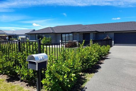 Photo of property in 15 Greystone Place, Omokoroa, 3114