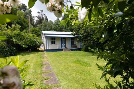 Photo of property in 15 Awahou South Road, Ashhurst, 4884
