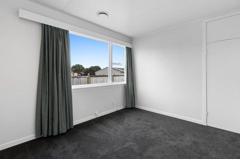 Photo of property in 9 Truby King Street, Merrilands, New Plymouth, 4312