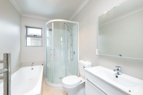 Photo of property in 2 Mandel Mews, Waiwhetu, Lower Hutt, 5010