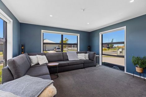 Photo of property in 80 Dunkeld Drive, Papamoa, 3118