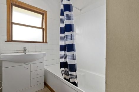 Photo of property in 43 Cambridge Road, Hillcrest, Hamilton, 3216