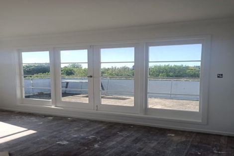 Photo of property in 16 Sutton Crescent, Hillcrest, Hamilton, 3216