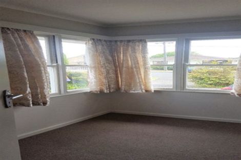 Photo of property in 39 Birdwood Avenue, Papatoetoe, Auckland, 2025