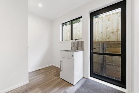 Photo of property in 30b Russell Road, Manurewa, Auckland, 2102