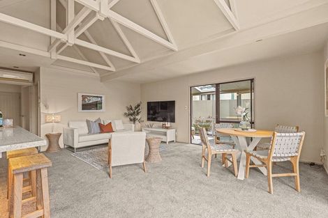 Photo of property in 8a Nayland Street, Sumner, Christchurch, 8081