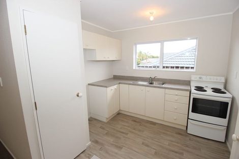 Photo of property in 130m Lakeside Drive, Orewa, 0931
