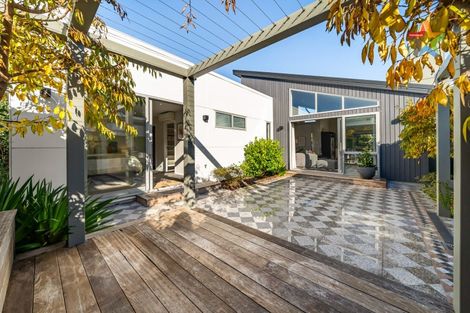 Photo of property in 53b Laings Road, Hutt Central, Lower Hutt, 5010