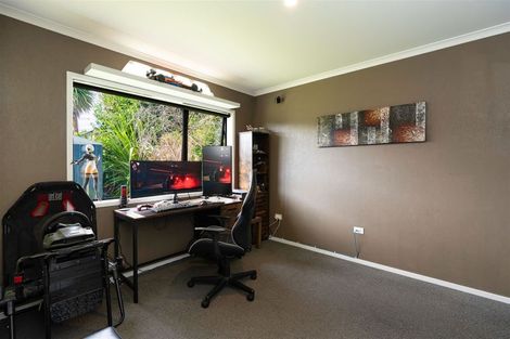 Photo of property in 10 Aqua Way, Paraparaumu, 5032