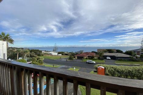 Photo of property in 57 Pacific Parade, Army Bay, Whangaparaoa, 0930