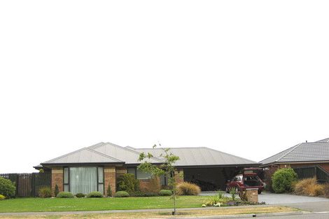 Photo of property in 74 Rothesay Road, Parklands, Christchurch, 8083