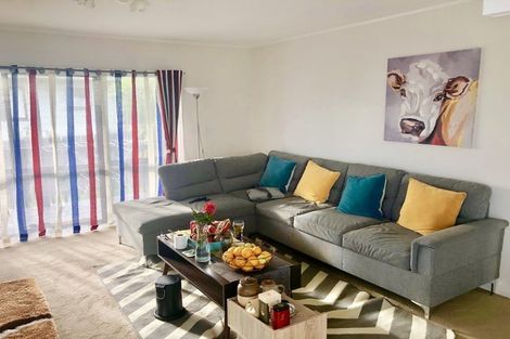 Photo of property in 2/122 Finlayson Avenue, Clendon Park, Auckland, 2103