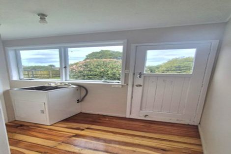 Photo of property in 40 Evans Road, Weymouth, Auckland, 2103