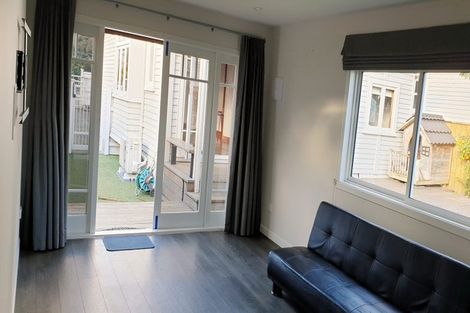 Photo of property in 276 Point Chevalier Road, Point Chevalier, Auckland, 1022