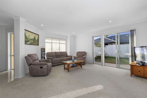 Photo of property in 45 Rainey Crescent, Papamoa Beach, Papamoa, 3118