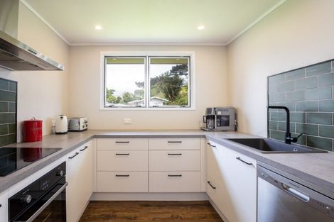Photo of property in 119 Riversdale Drive, Merrilands, New Plymouth, 4312