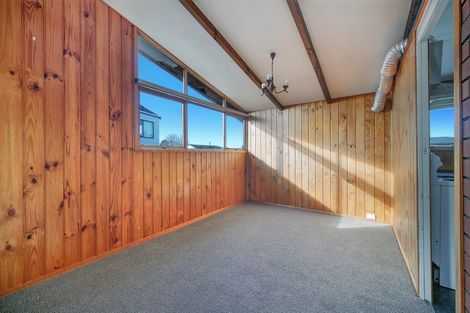 Photo of property in 106 Woodglen Road, Glen Eden, Auckland, 0602