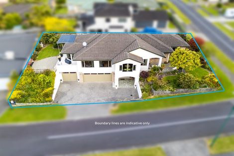 Photo of property in 1 Sandhurst Rise, Henderson, Auckland, 0612