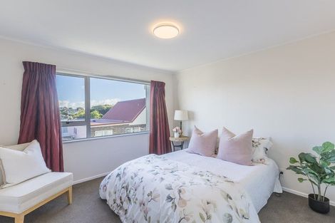 Photo of property in 35a Penryn Drive, Camborne, Porirua, 5026