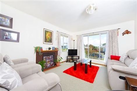 Photo of property in 2/2 Wayne Drive, Mangere, Auckland, 2022