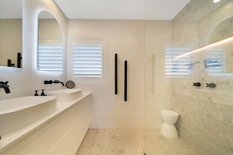 Photo of property in 12 Pahi Place, West Harbour, Auckland, 0618