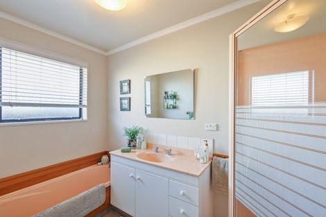 Photo of property in 19a Windsor Court, Rangiora, 7400