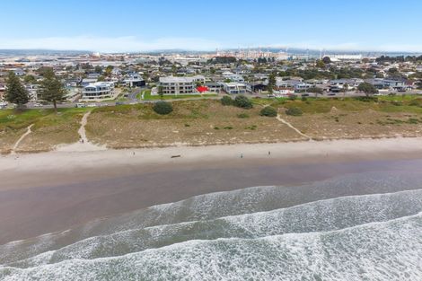 Photo of property in 205/178 Marine Parade, Mount Maunganui, 3116