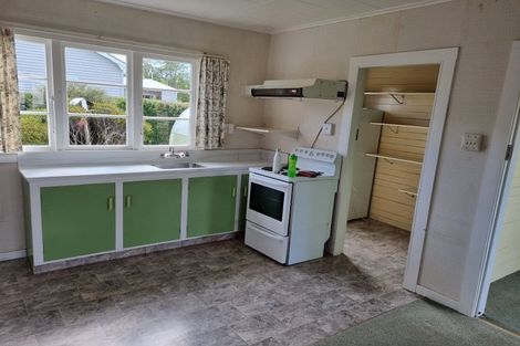 Photo of property in 57 Macandrew Street, Otautau, 9610