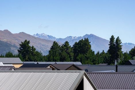 Photo of property in 2/7 Northlake Drive, Wanaka, 9305