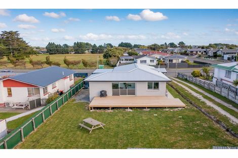 Photo of property in 86 Mcquarrie Street, Kingswell, Invercargill, 9812