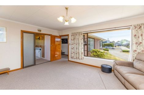 Photo of property in 4 Fenhall Street, Russley, Christchurch, 8042