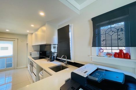 Photo of property in 3208a Great North Road, New Lynn, Auckland, 0600