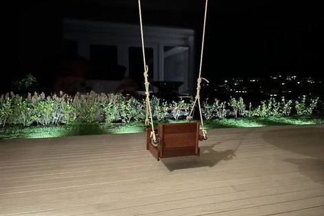 Photo of property in 115 Kahu Road, Paremata, Porirua, 5024