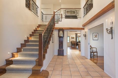 Photo of property in 11 Maungakiekie Avenue, Greenlane, Auckland, 1051