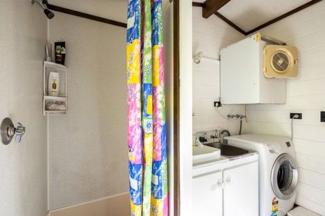 Photo of property in 109 Poplar Grove, Whalers Gate, New Plymouth, 4310