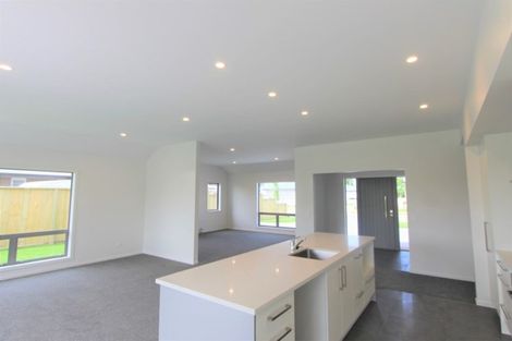 Photo of property in 41 Huka Heights Drive, Rangatira Park, Taupo, 3330
