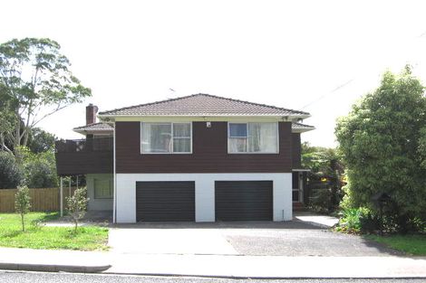 Photo of property in 54 Royal View Road, Te Atatu South, Auckland, 0610