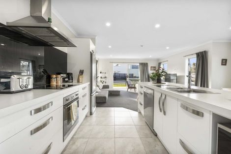 Photo of property in 15 Anna Jean Crescent, Flagstaff, Hamilton, 3210