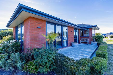 Photo of property in 1 Eric Batchelor Place, Waimate, 7924