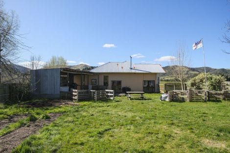 Photo of property in 3345 Weber Road, Weber, Dannevirke, 4970
