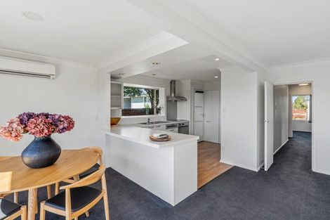 Photo of property in 66 Bickerton Street, Wainoni, Christchurch, 8061