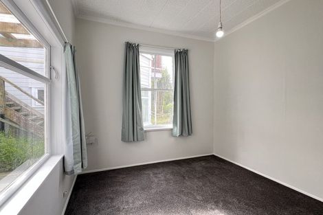 Photo of property in 7 Hadfield Terrace, Kelburn, Wellington, 6012
