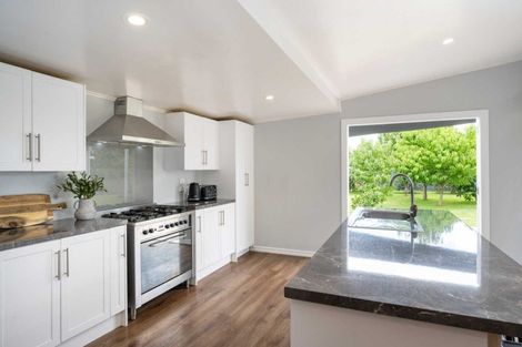 Photo of property in 706 Avenue Road West, Saint Leonards, Hastings, 4120