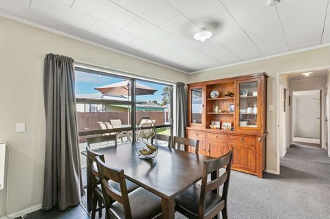 Photo of property in 5 Sequoia Place, Pukete, Hamilton, 3200