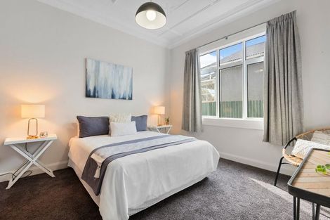 Photo of property in 23 Hargest Crescent, Saint Kilda, Dunedin, 9012