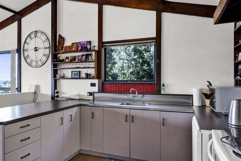 Photo of property in 15 Annandale Street, Lynmouth, New Plymouth, 4310