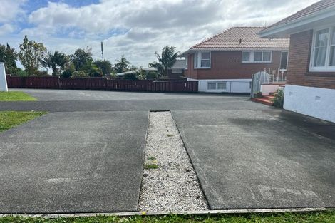 Photo of property in 4287 Great North Road, Glendene, Auckland, 0602